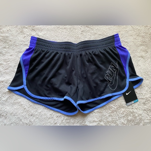 NWT Nike Dri-Fit Running Shorts 💕 - Picture 1 of 7